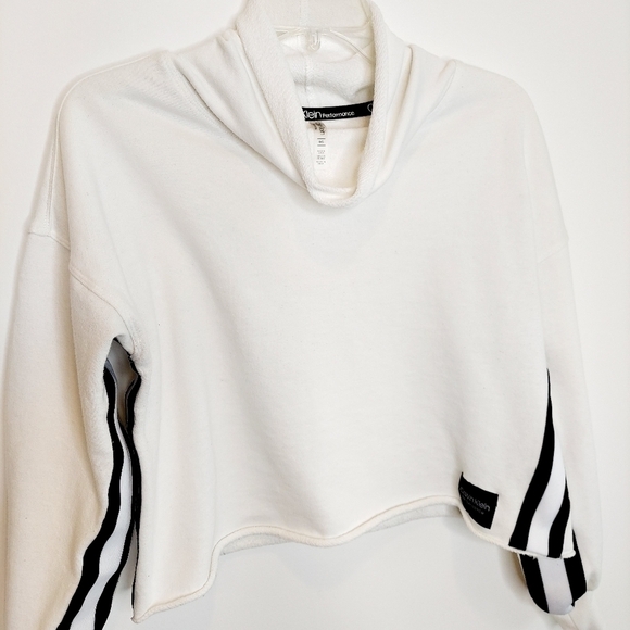 Calvin Klein Performance Cropped Sweatshirt Large - Picture 11 of 13